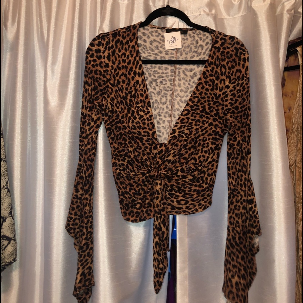 Leopard top